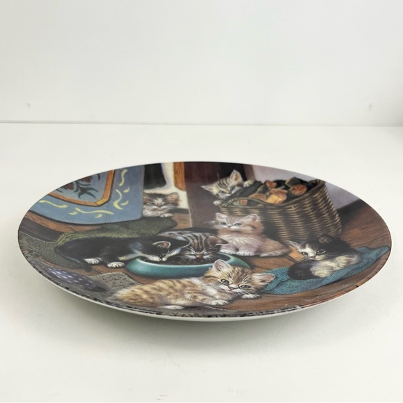 Vintage “Cozy Commons ” Litter Rascals Collectors Plate - Picture 3 of 7